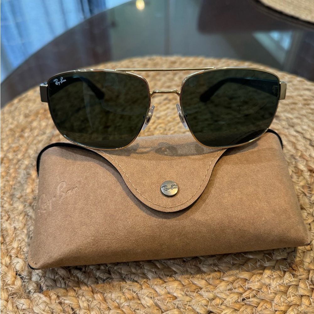Ray-Ban Sunglasses. model RB3663 001/31 60-17